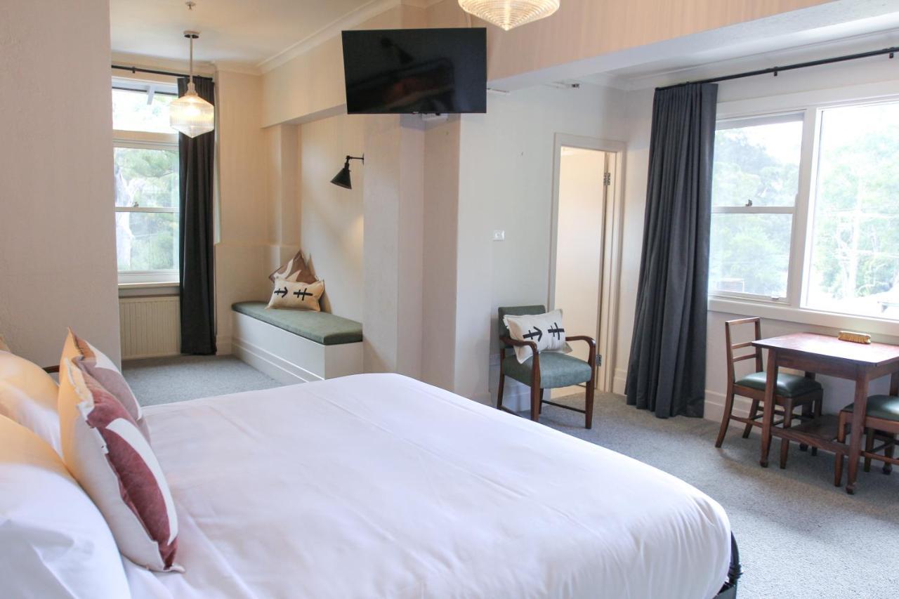 Alpine Hotel, Eat Drink Sleep Warburton Eksteriør bilde