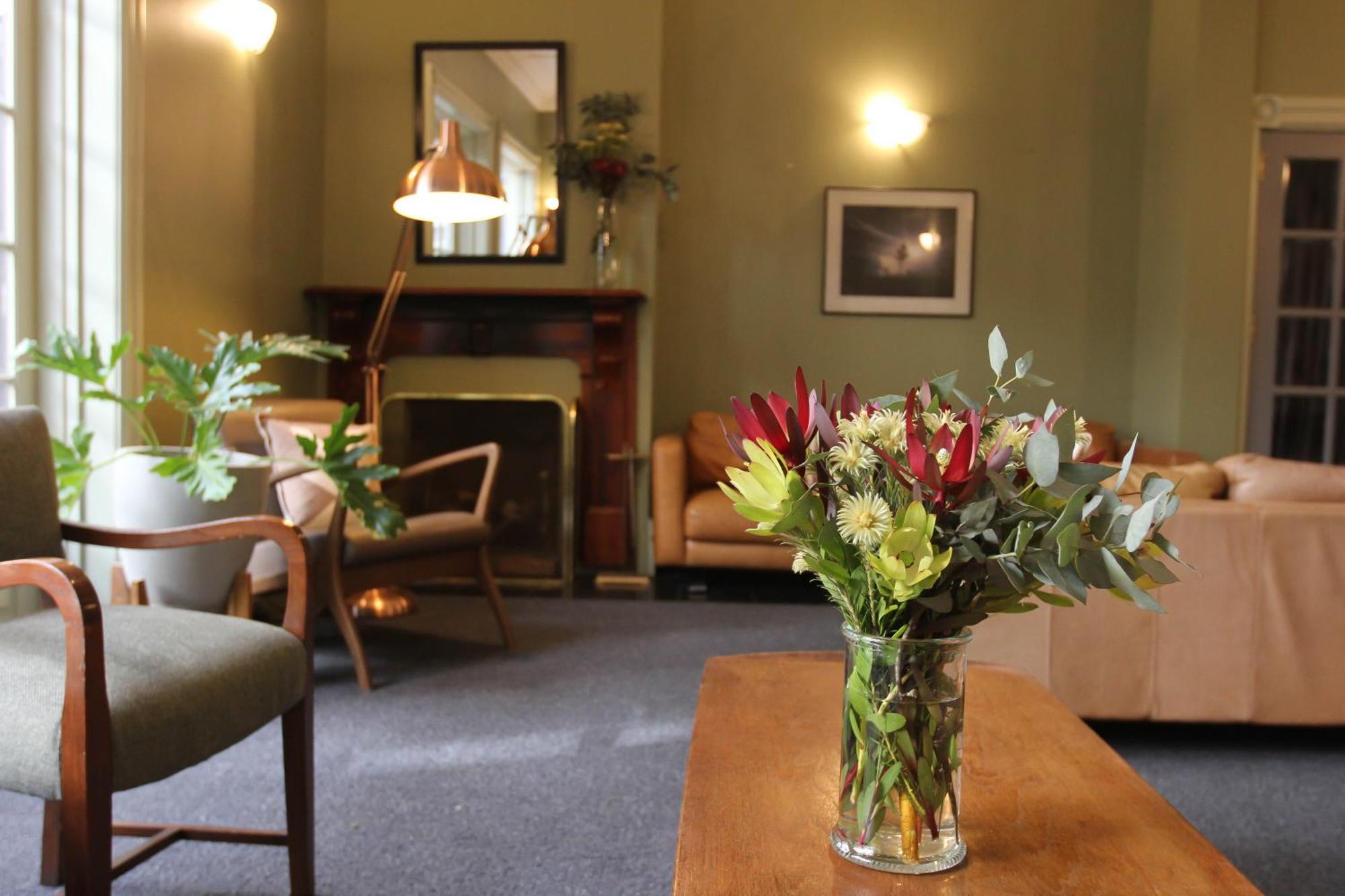 Alpine Hotel, Eat Drink Sleep Warburton Eksteriør bilde