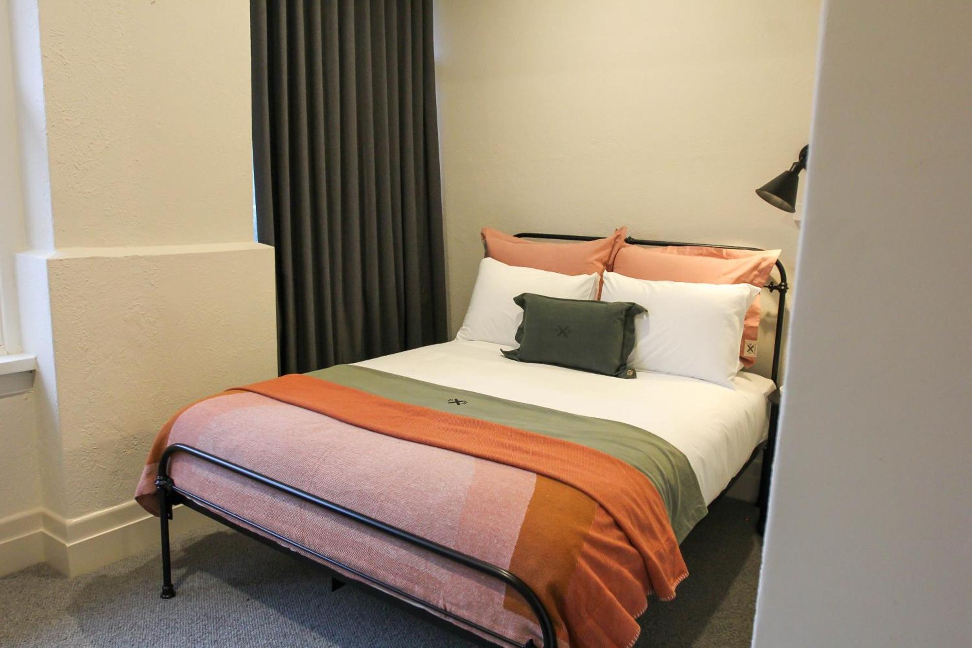 Alpine Hotel, Eat Drink Sleep Warburton Eksteriør bilde