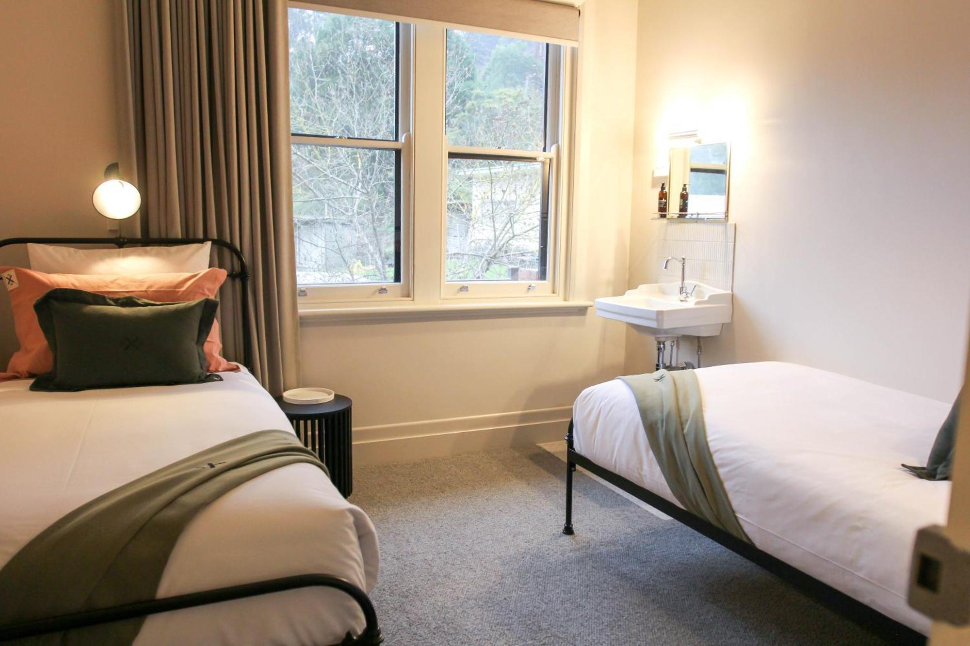 Alpine Hotel, Eat Drink Sleep Warburton Eksteriør bilde